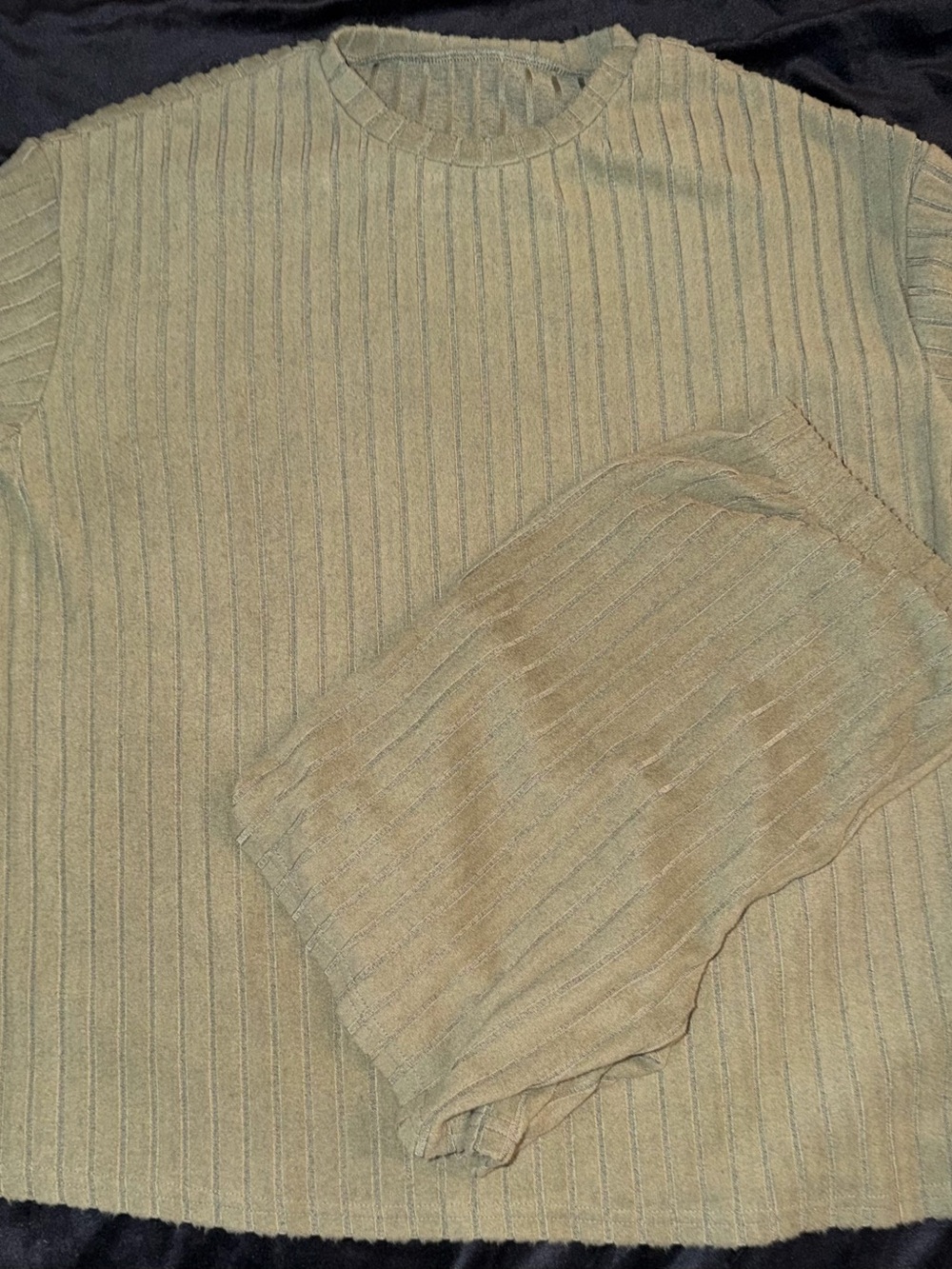 Women’s Ribbed Crewneck Sweater in Olive with matching Shorts